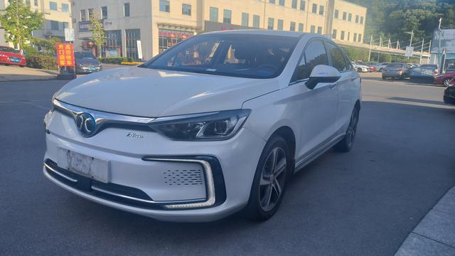 Beijing EU5 2018 R550 Smart Tide Edition