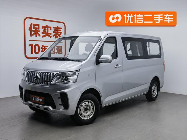 Ruixing M60 2023 1.5L comfortable passenger car 6/7 seat back lift door