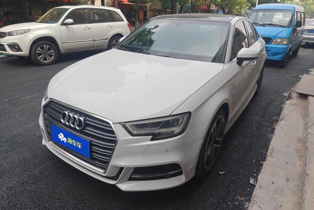 Audi A3 2019 Limousine 35 TFSI Sport National VI