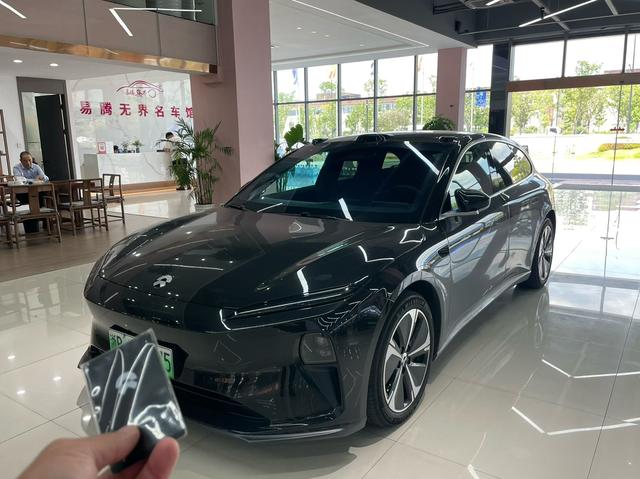Azera ET5T 2024 75kWh