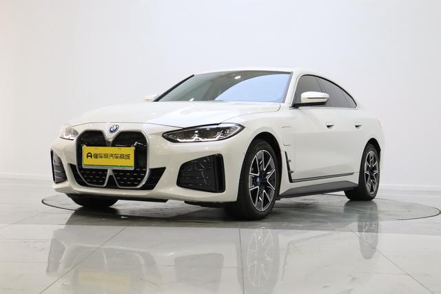 BMW i4 2023 eDrive35