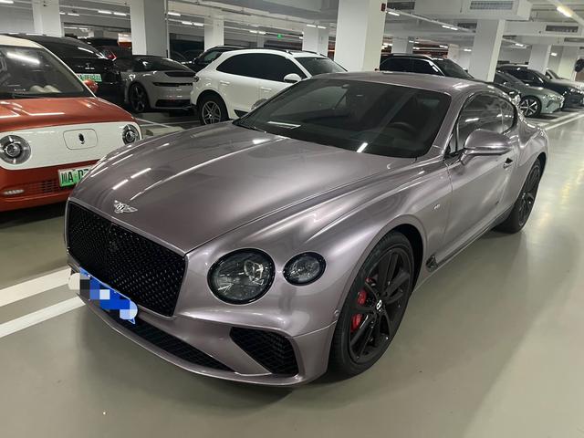 Continental 2022 4.0T GT V8