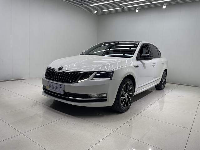 Octavia 2019 model ZI280 DSG Zhixing Deluxe Edition Country VI