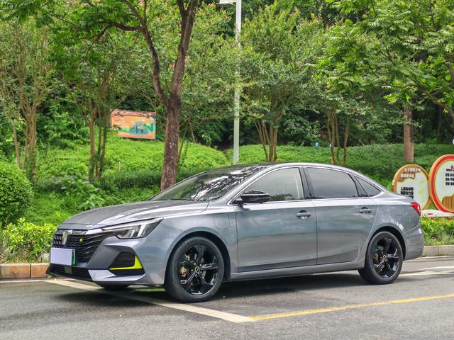 Roewe ei6 MAX 2020 1.5T PHEV Cool Canopy Edition