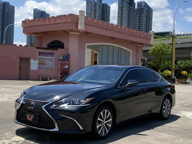 Lexus ES 2020 200 Excellence National VI