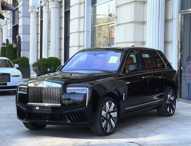 Cullinan 2024 Black Badge