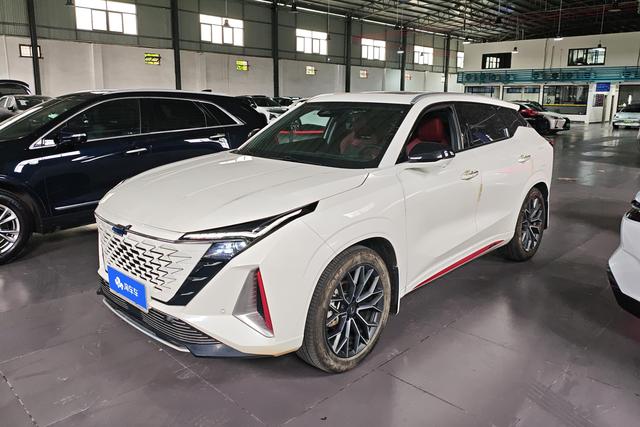 Changan Auchan Z6 2023 Blue Whale 2.0T Automatic Zhiyuan Type