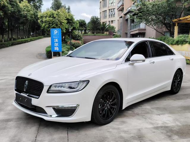 Lincoln MKZ 2020 2.0T Premium Edition