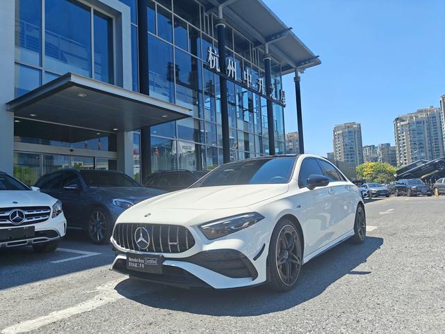 Mercedes-Benz A-class AMG 2024 AMG A 35 L 4MATIC