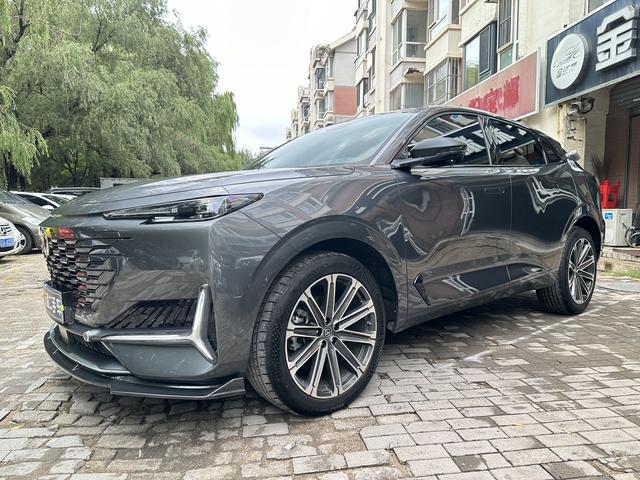 Chang'an UNI-K 2023 2.0T LOVE LEADER