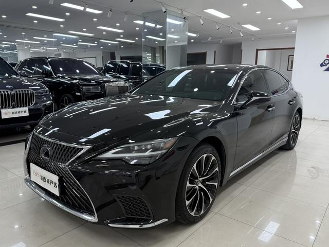 Lexus LS 2021 500h Premier Edition