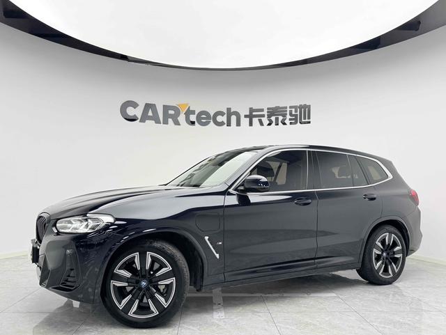 BMW iX3 2024 Leader
