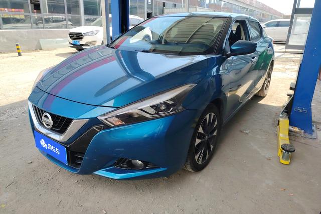 Bluebird 2019 1.6L CVT Smart Link Smart Cool Edition State V