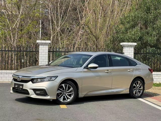 Insignia 2019 260TURBO Exquisite Edition State V