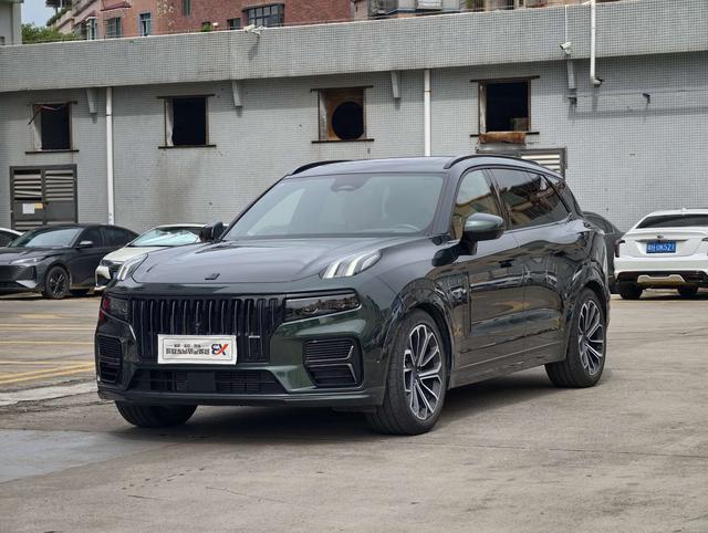 Lynk &Co. 09 EM-P 2024 EM-P 2.0 TD six-seater ULTRA