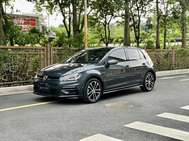 Golf 2019 280TSI DSG R-Line National VI