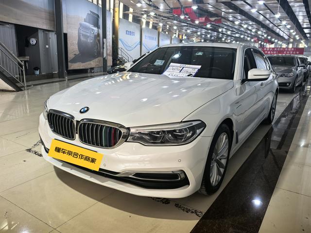 BMW 5 Series PHEV 2019 Modified 530Le Luxury Package
