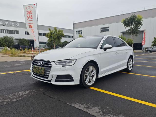 Audi A3 2020 Limousine 35 TFSI Style National VI