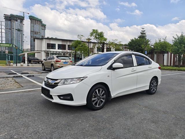 Frontier 2019 1.5L CVT Type Sport Edition