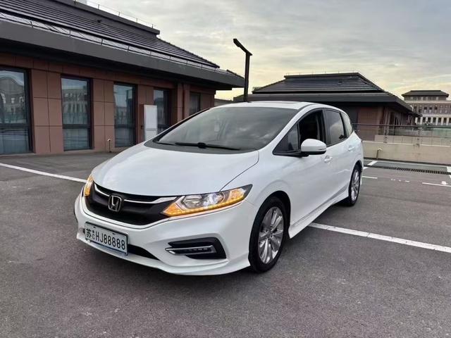 Jed 2017 1.8L Auto Comfort 5-Seater