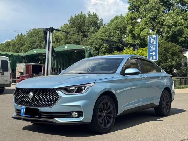 Baojun RC-6 2019 1.5T CVT 24-hour online premium type