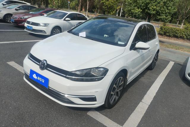 Golf 2020 Beloved Edition 200TSI DSG Comfort Aggressive