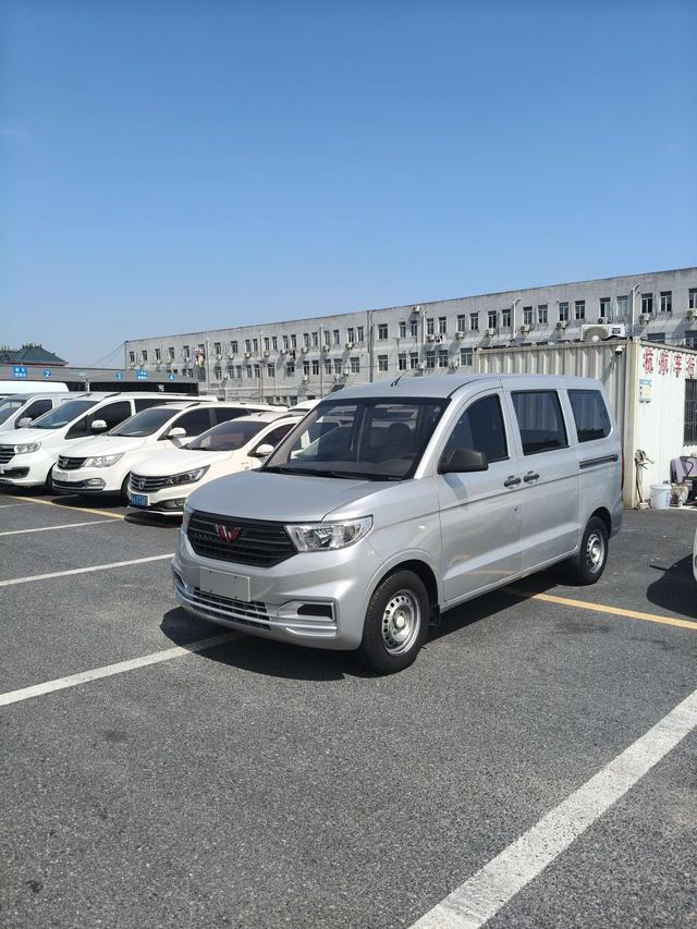 Wuling Hongguang V 2021 facelift 1.5L Manual Jinxiang Version