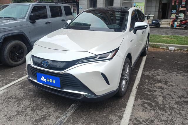 HARRIER 2022 Twin Engine 2.5L CVT 4WD Premium Edition