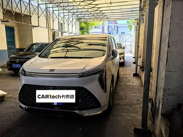 Century 2023 2.0T Six-Seat Embracing World Edition