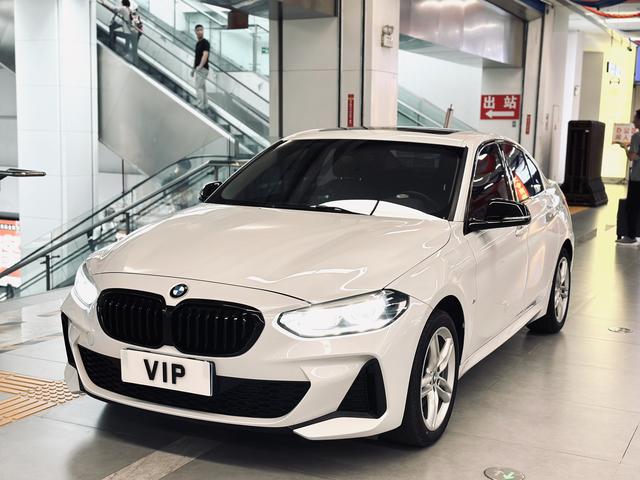BMW 1 Series 2021 120i M Sport Obsidian Night Edition