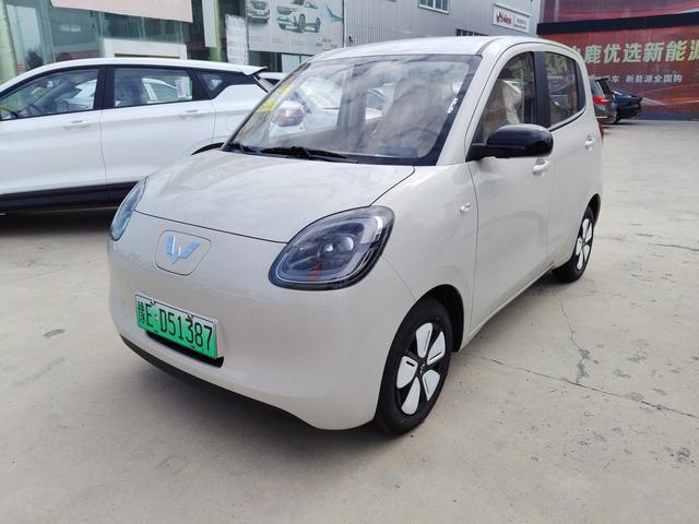 Wuling Hongguang MINIEV 2025 model 205km lithium iron phosphate four-door version advanced model