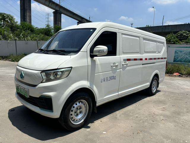 Cross Star V7 EV 2022 model 270KM basic Type