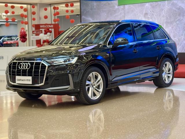 Audi Q7 2023 45 TFSI quattro S line Sport
