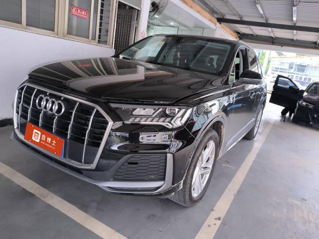 Audi Q7 2023 45 TFSI quattro S line Sport