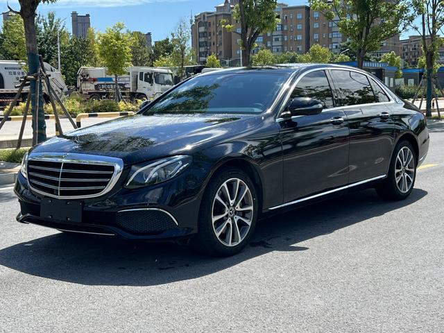 Mercedes-Benz E-Class 2019 E 300 L Style