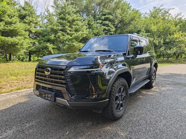 Lexus GX 2024 550h OVERTRAIL Far Peak Edition