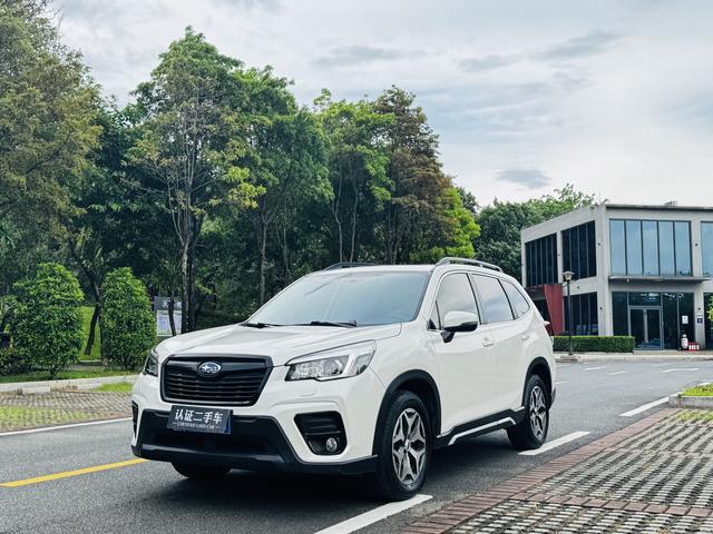 FORESTER Forester 2021 2.0i Luxury EyeSight