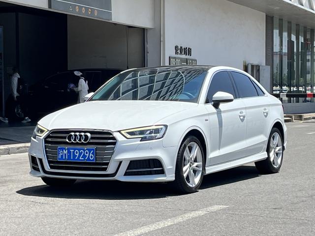 Audi A3 2020 Limousine 35 TFSI Style National VI