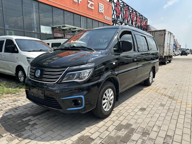 Lingzhi New Energy 2020 Comfortable 9-seater