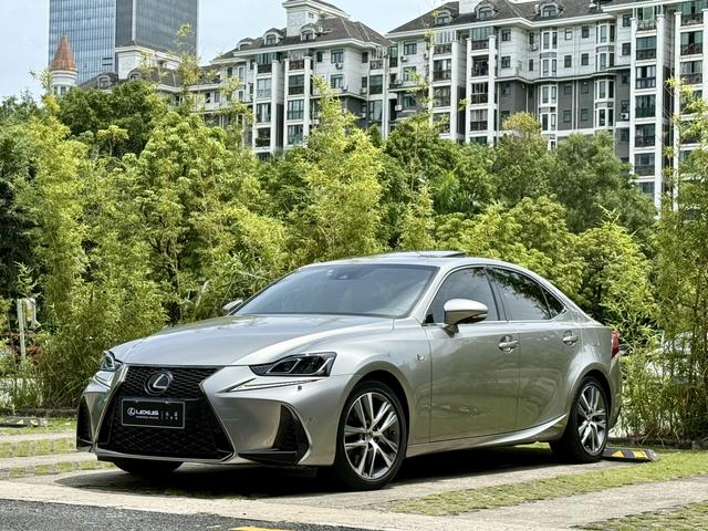 Lexus IS 2017 300 F SPORT Edition