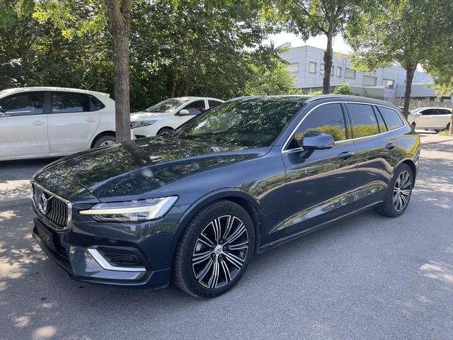 Volvo V60 2022 B5 Zhiyuan Deluxe Edition
