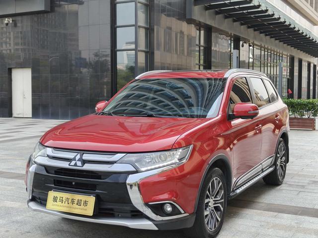 Outlander 2018 2.0L 2WD Pride 5-Seater