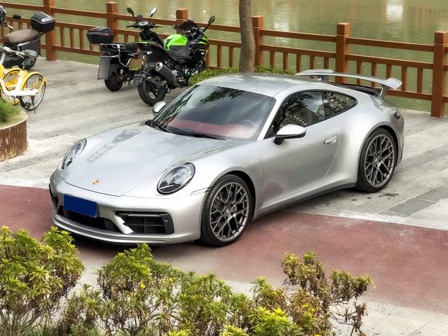 Porsche 911 2023 Carrera T 3.0T