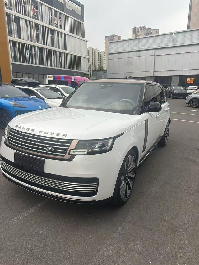 Range Rover 2023 4.4 V8 SV Honor Genesis Extended Version