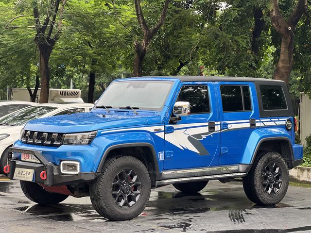 Beijing off-road BJ40 2019 2.3T automatic four-wheel drive ring tower champion edition Country VI
