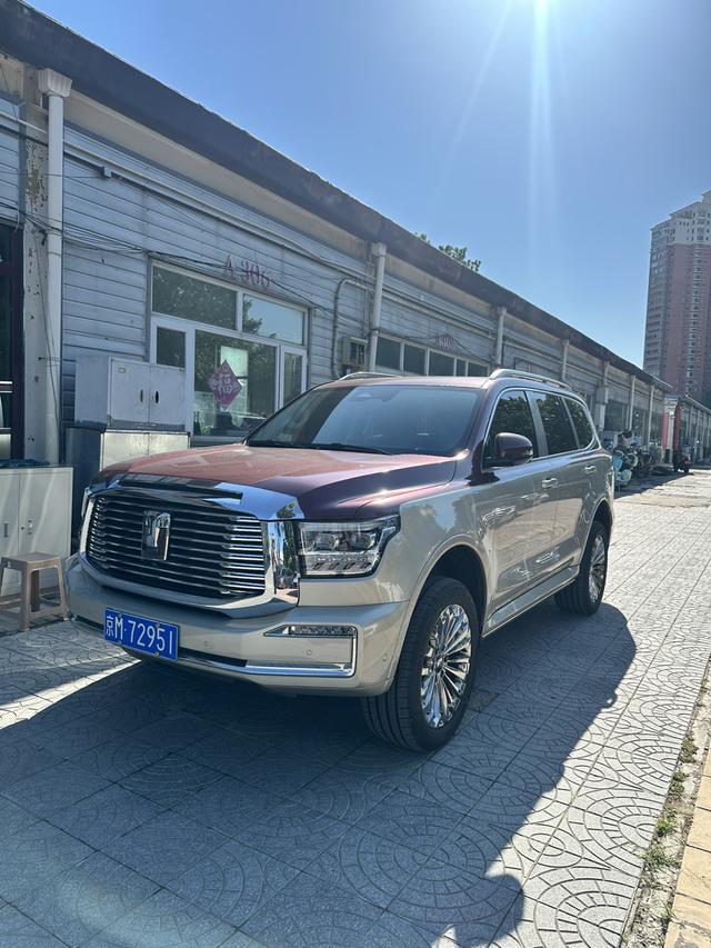 Tank 500 2022 Business Edition Landscape 5-Seater
