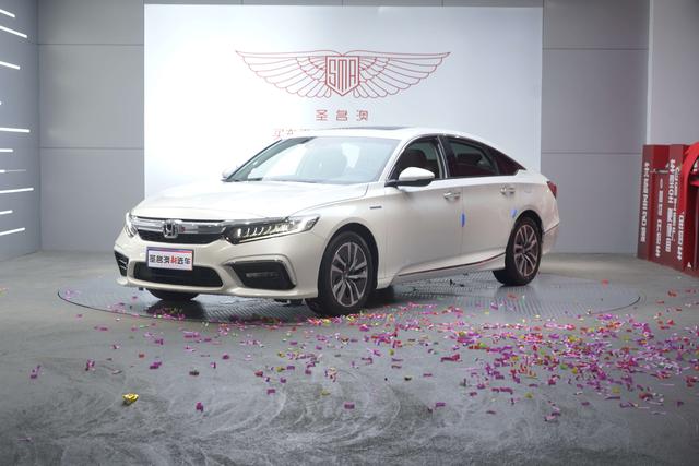 Insignia 2019 Razor-Hybrid 2.0L Net Elegance Edition State VI
