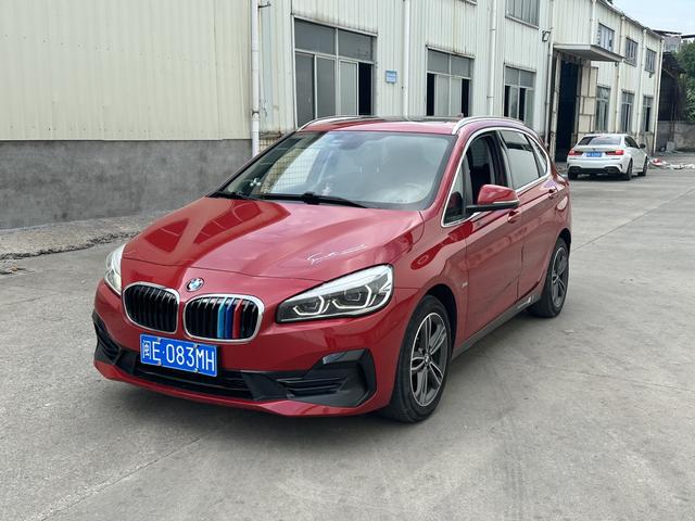 BMW 2 Series Wagon 2018 218i Style