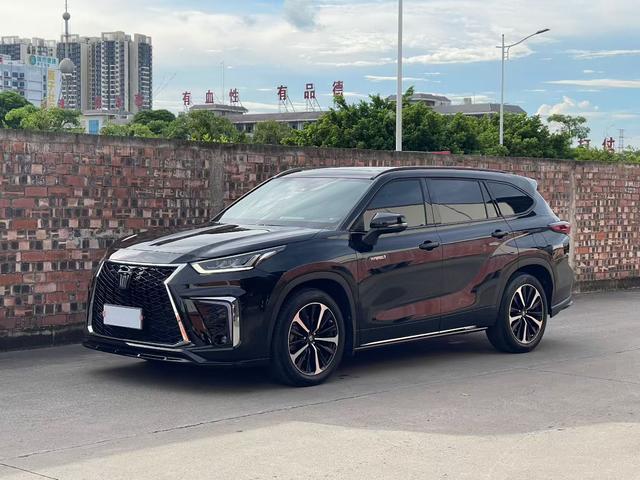 Crown Lufang 2023 Smart Hybrid Dual engine 2.5L E-CVT Four-wheel drive Deluxe Edition
