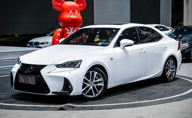 Lexus IS 2017 300 F SPORT Edition